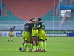 skuad-persib-bandung-sebelum-melakoni-pertandingan-di-liga-1-20222023.jpg