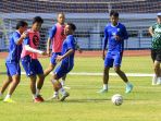 skuad-persib-latihan-di-stadion-arcamanik_20240812_184703.jpg