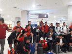 skuat-bali-united-di-bandara-ngurah-rai-bali-semalam.jpg