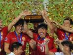 skuat-guangzhou-evergrande_20151217_124942.jpg