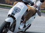 skuter-listrik-honda-u-go.jpg