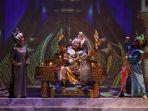 slamet-raharjo-main-teater.jpg