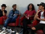 slank-punya-aturan-bebas-asap-rokok_20161021_202121.jpg