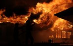 sma-negeri-3-pekanbaru-hangus-terbakar_20141112_092153.jpg