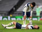 son-heung-min-atas-berbicara-kepada-bek-tottenham-hotspur-asal-belgia-toby-alderweireld.jpg