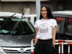 sophia-latjuba-kunjungi-tribunnews-promosikan-film-danur-2_20180327_231743.jpg