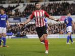 southampton-striker-shane-long_20150115_071542.jpg