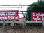 spanduk-bertuliskan-tangkap-ahok-yang-dipasang_20161028_152144.jpg