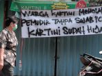spanduk-peringatan-untuk-pemudik-yang-kembali-ke-jakarta_20210516_201258.jpg