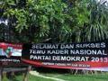 spanduk-ppi-di-lokasi-acara-temu-kader-partai-demokrat.jpg