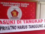spanduk-protes-gerindra_20170608_183651.jpg