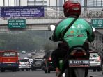 spanduk-sosialisasi-uji-coba-pembatasan-sepeda-motor_20170904_150515.jpg