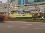 spanduk-tolak-kriminalisasi-oleh-kpk_20150128_200156.jpg