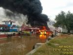 spbu-terapung-di-mariana-banyuasin-meledak_20170516_141315.jpg
