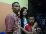 sri-wulandari-tengah-agen-btpn-wow-bersama_20160829_131003.jpg