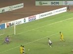sriwijaya-fc-vs-bali-united_20181006_213406.jpg
