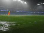 stadion-etihad-diguyur-hujan_20160914_184835.jpg