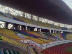 stadion-wibawa-mukti-cikarang_20160520_004917.jpg
