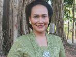 stani-arifasti-salah-satu-mc-kondang-di-yogyakarta-laris-manis-baik-di-sinetron-maupun-film.jpg