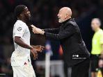 stefano-pioli-dalam-laga-melawan-psg.jpg