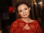 stella-cornelia-saat-jumpa-pers-film-satria-heroes_20170427_201844.jpg