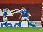 steven-alzate-tengah-rehat-gol-pembuka-selama-pertandingan.jpg