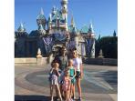steven-gerrard-disneyland_20150907_210936.jpg