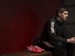 steven-gerrard-sepatu_20151108_011101.jpg