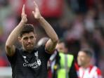 steven-gerrard-tepukatasss_20150610_134457.jpg