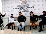 steven-jam-ramaikan-pembukaan-dluna-rooftop-cafe_20210326_182728.jpg
