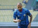 striker-asal-brasil-gustavo-almeida-puncaki-top-skor-liga-1.jpg
