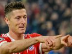 striker-bayern-muenchen-robert-lewandowski_20170913_085137.jpg