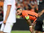 striker-belanda-memphis-depay-bereaksi-selama-pertandingan-sepak-bola.jpg