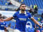 striker-brighton-asal-prancis-neal-maupay-melakukan-selebrasi-setelah-cetak-gol.jpg