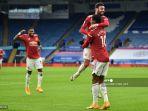striker-inggris-manchester-united-marcus-rashford-merayakan-dengan-bruno-fernandes.jpg