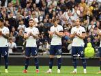 striker-inggris-tottenham-hotspur-harry-kane-2r-memimpin-rekan-satu-timnya.jpg