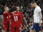 striker-liverpool-asal-mesir-mohamed-salah-dengan-darwin-nunez.jpg