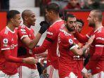 striker-manchester-united-anthony-martial-2l-merayakan-mencetak-gol-pertama-timnya.jpg