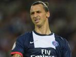 striker-paris-saint-germain-psg-zlatan-ibrahimovic-kecewa_20151022_142102.jpg