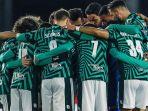 striker-timnas-indonesia-ragnar-oratmangoen-34-berkumpul-dengan-timnya.jpg