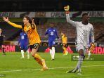 striker-wolverhampton-wanderers-asal-portugal-fabio-silva-dan-mendy-kanan.jpg