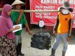 suami-istri-buka-warung-makan-para-pemulung-cukup-bayar-dari-sampah-plastik-bukan-sosok-biasa.jpg