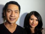 suami-istri-pembawa-acara-adi-nugroho-dan-artis-peran-donita_20160106_213119.jpg