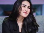 suara-ayu-ting-ting-saat-nyanyi-lagu-turki.jpg