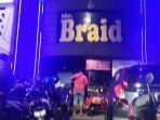 suasana-bar-dan-restoran-mr-braid-di-jala-rta-selatan.jpg