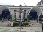suasana-di-depan-masjid-sunda-k.jpg