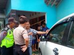 suasana-di-lokasi-ditemukannya-kedua-mayat-yang-berjenis-kelami_20170728_201129.jpg