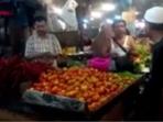 suasana-di-pasar-central-atau-pasar-kodim-pekanbaru_20160209_195525.jpg