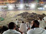 suasana-di-puncak-jabal-rahmah-sabtu-1082019-dini-hari-waktu-arab-saudi.jpg