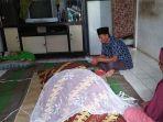 suasana-di-rumah-duka-almarhumah-sunarti.jpg